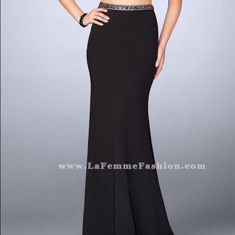 PROM DRESS - Picture 2 of 2